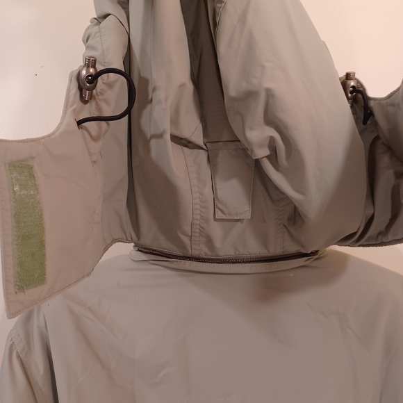 LL Bean Beige Parka Coat Winter Fleece/ Quilted Lining Soft & Warm! - Picture 4 of 9